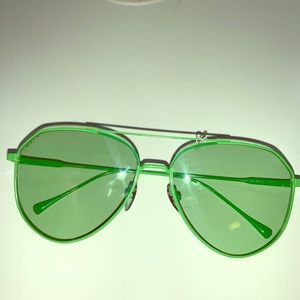 Green diff sunglasses